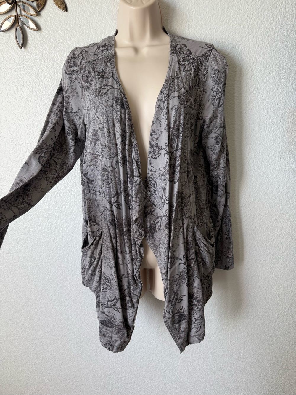 Knox Rose Gray Floral-Print Draped Cardigan